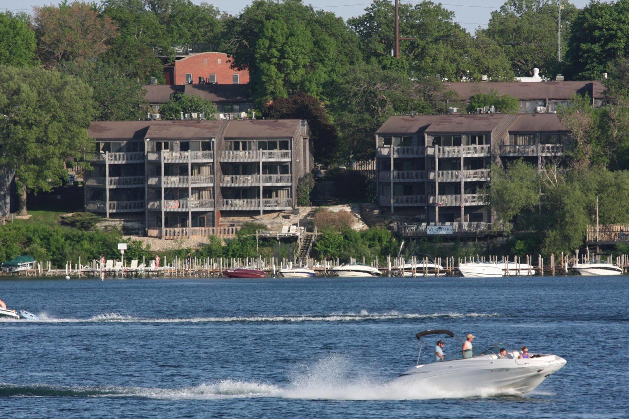West Oaks Hotel Arnolds Park Bagian luar foto